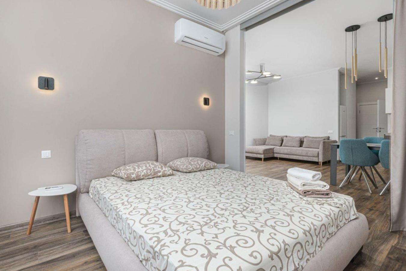 Sea Symphony Luxury Apartments Odesa Exterior photo